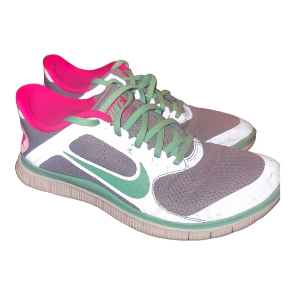 Running Shoe NIKE FREE 5.0 + REFLECTIVE RUNNING SHOE Women's size 9 - Picture 2 of 5